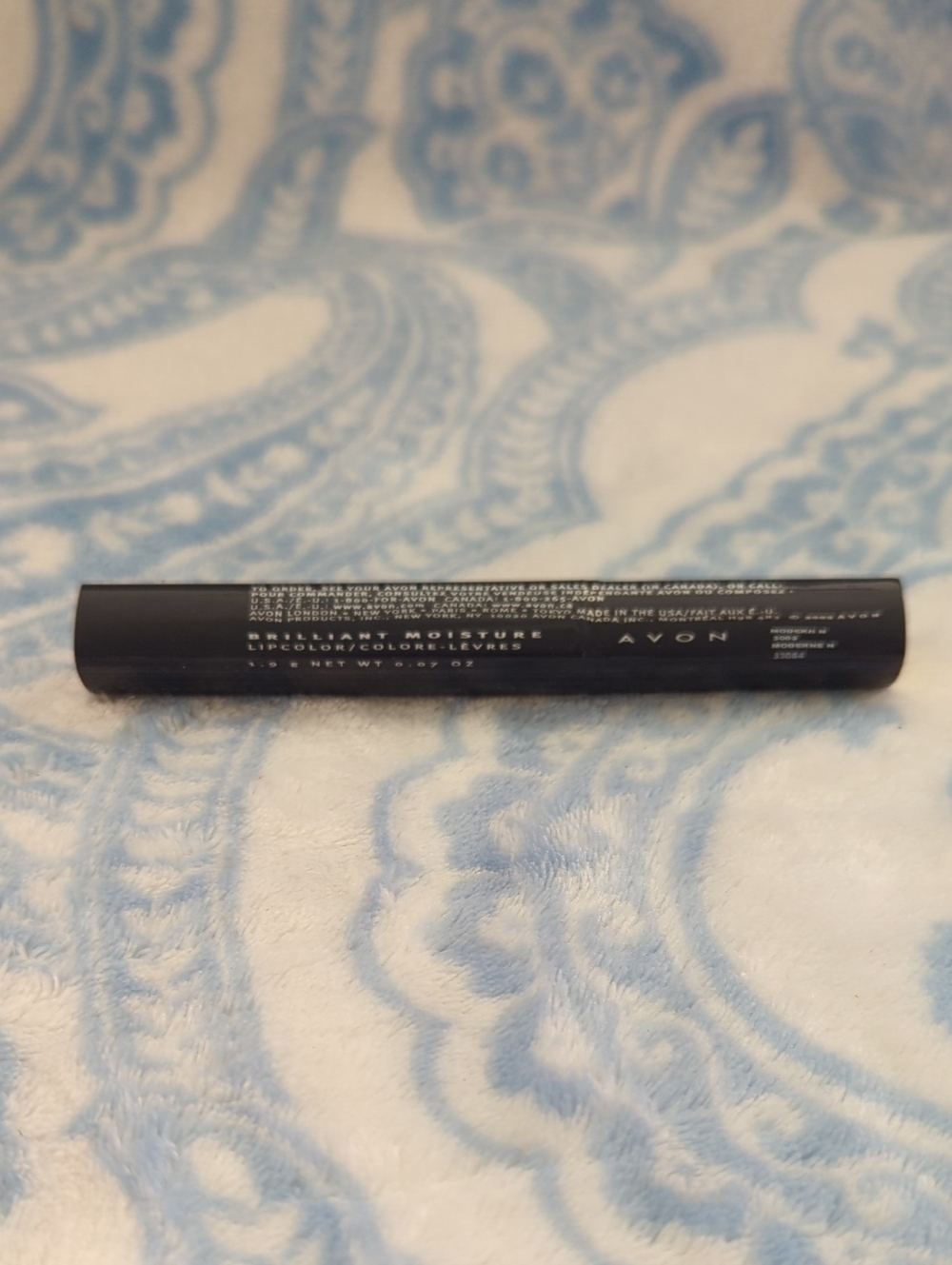 Modern Avon Brilliant Moisture Lip Color